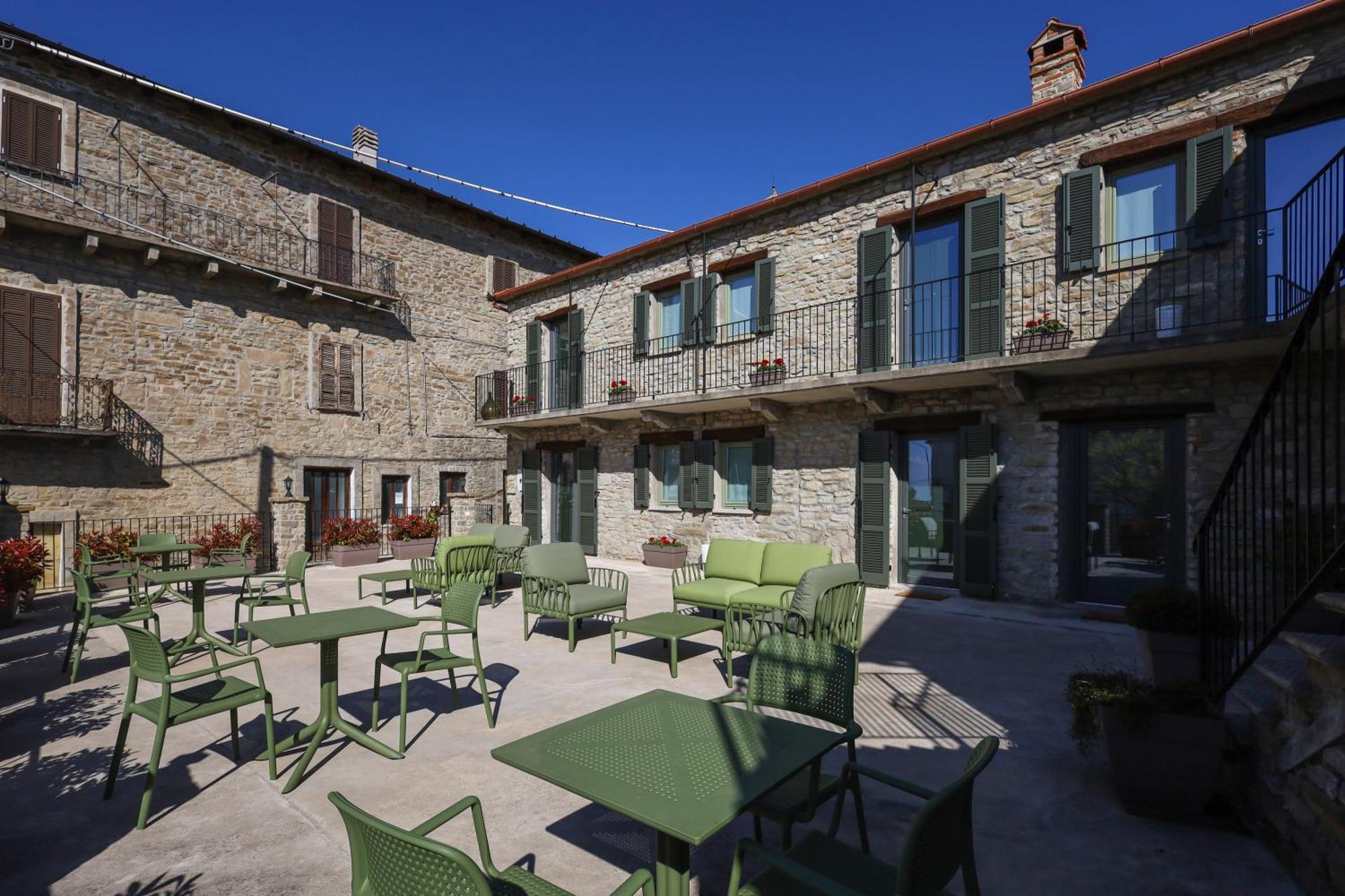 Albergo Del Bramante Roccaverano Eksteriør billede